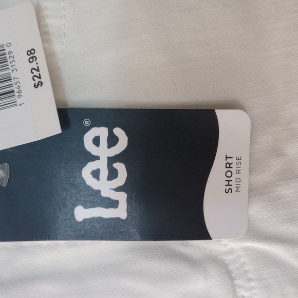 NWT Lee Mid rise short size 6 m White - Picture 5 of 7